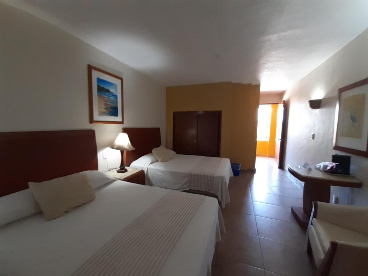 Hotel Maria Teresa بلايا أزول المظهر الخارجي الصورة