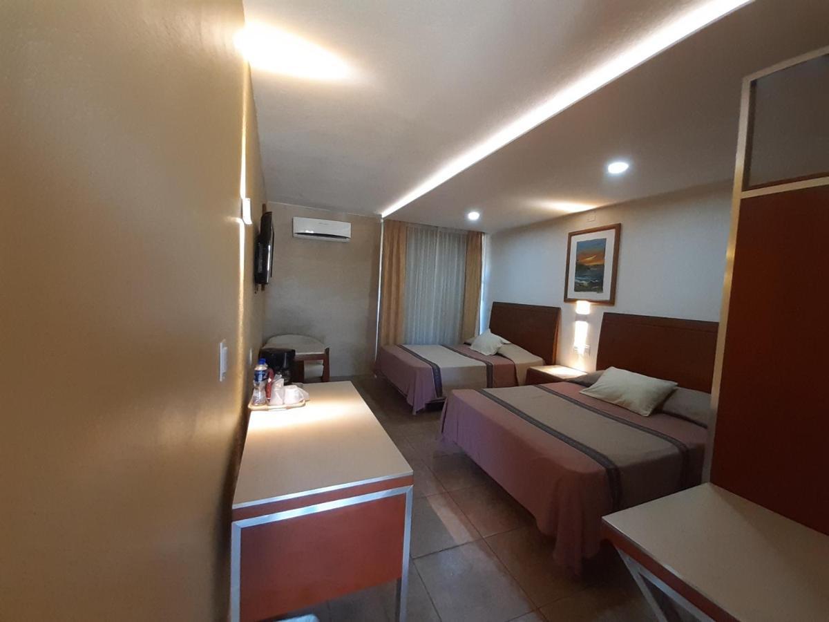 Hotel Maria Teresa بلايا أزول المظهر الخارجي الصورة
