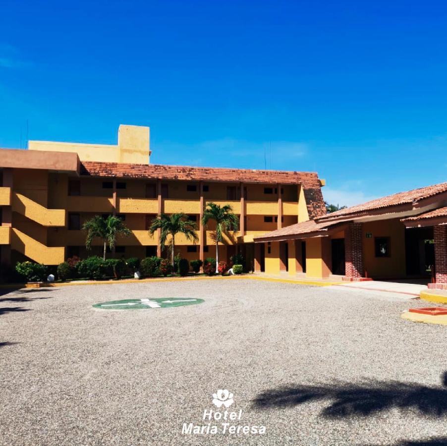 Hotel Maria Teresa بلايا أزول المظهر الخارجي الصورة