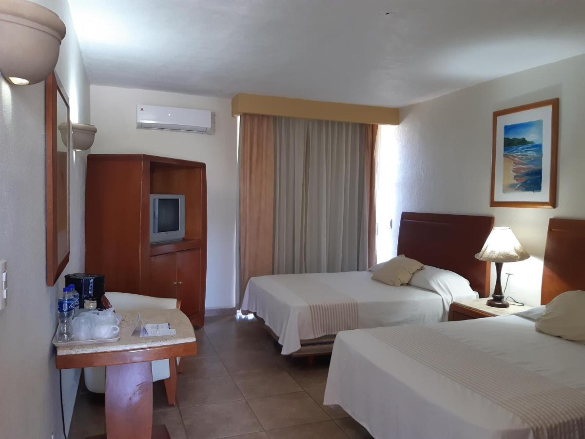 Hotel Maria Teresa بلايا أزول المظهر الخارجي الصورة