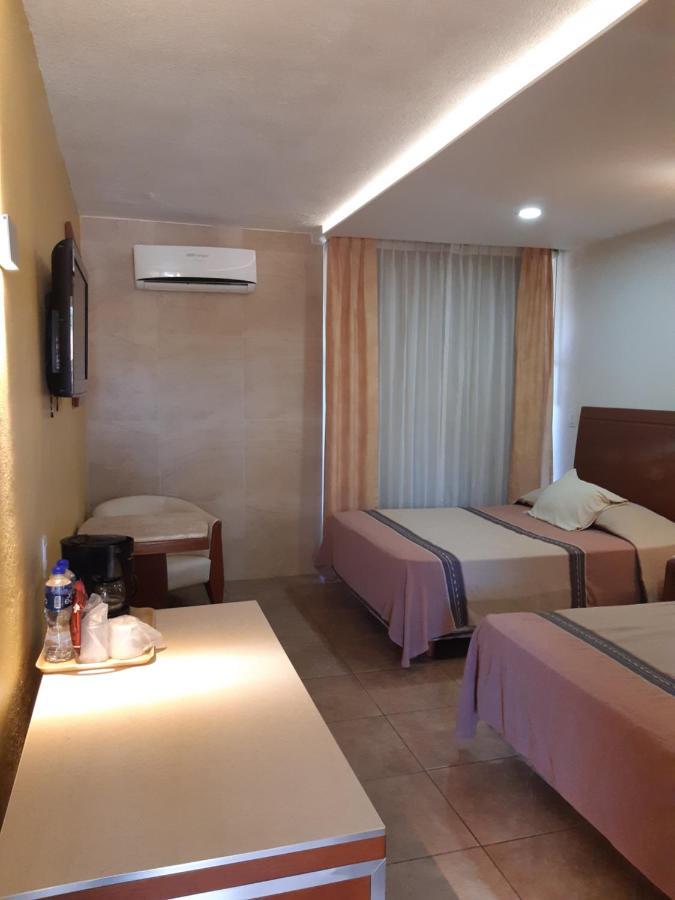 Hotel Maria Teresa بلايا أزول المظهر الخارجي الصورة
